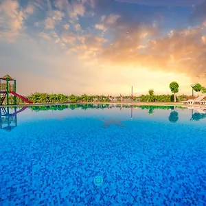 holiday-and-orchid-fort-noks-apartments.sunnybeach-hotels.org/